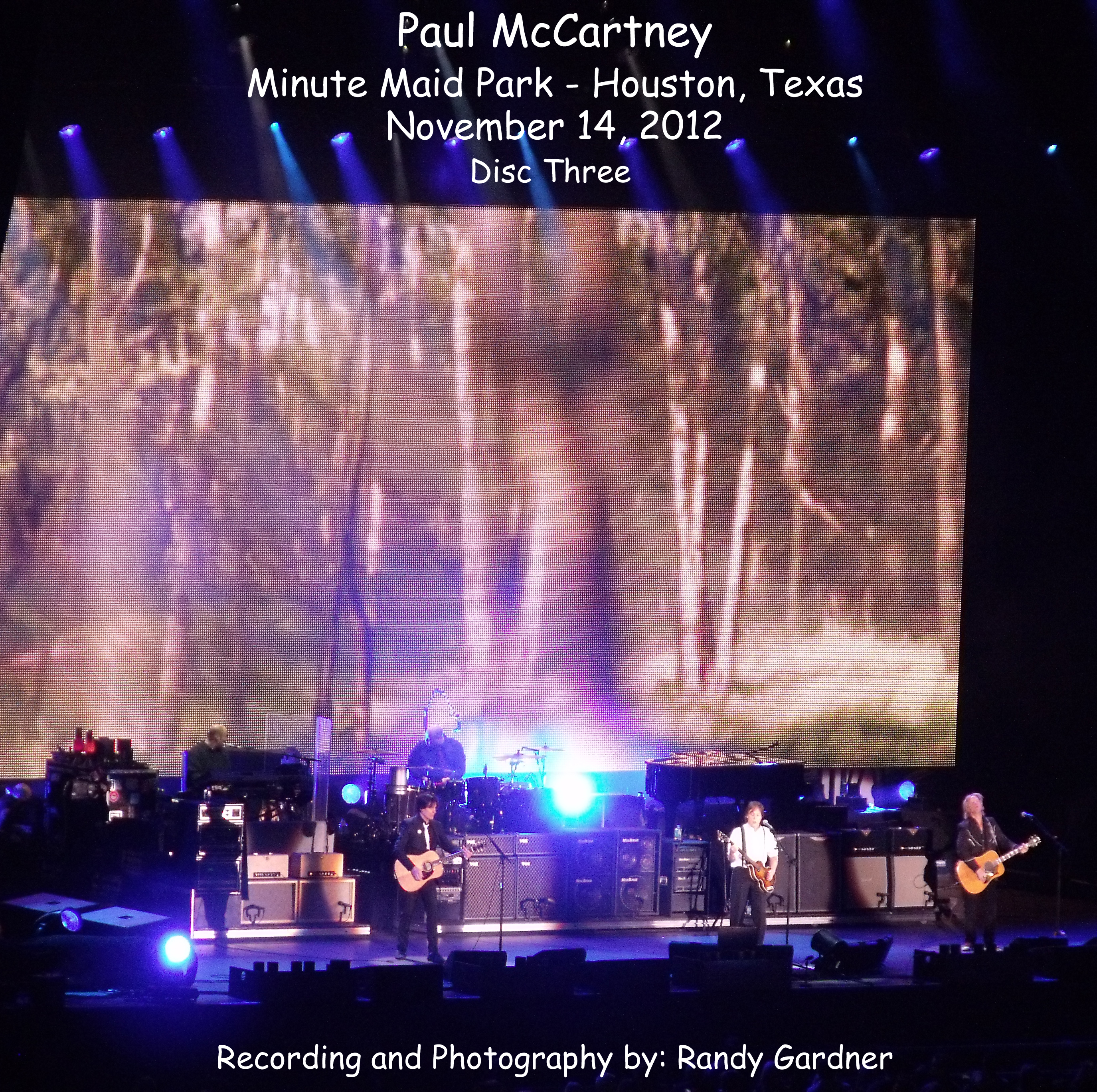 PaulMcCartney2012-11-14AParkInHoustonTX (4).jpg